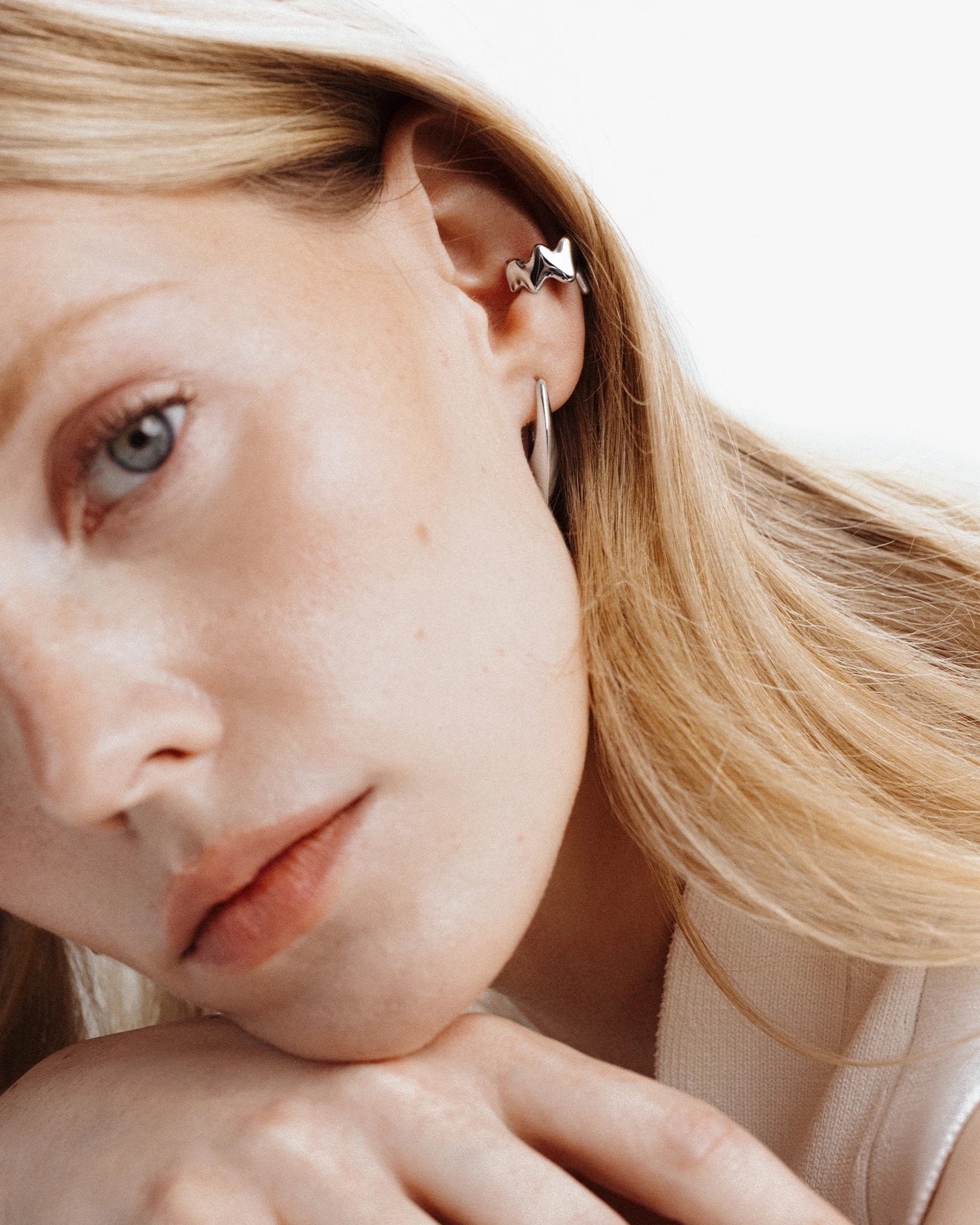 Poise Bold Earcuff