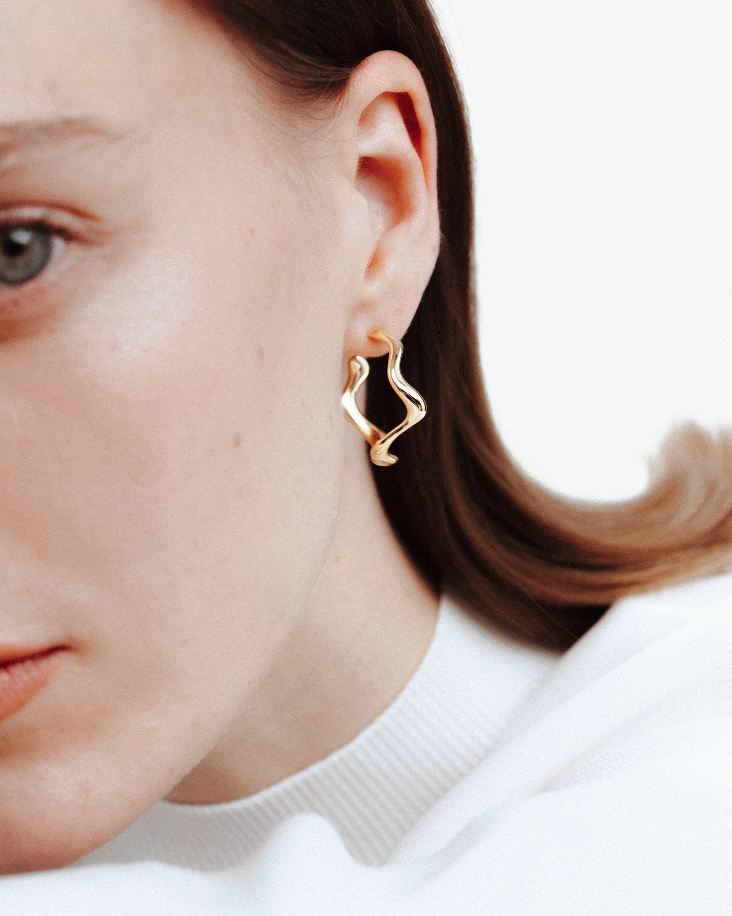 Poise Wave Hoops Large