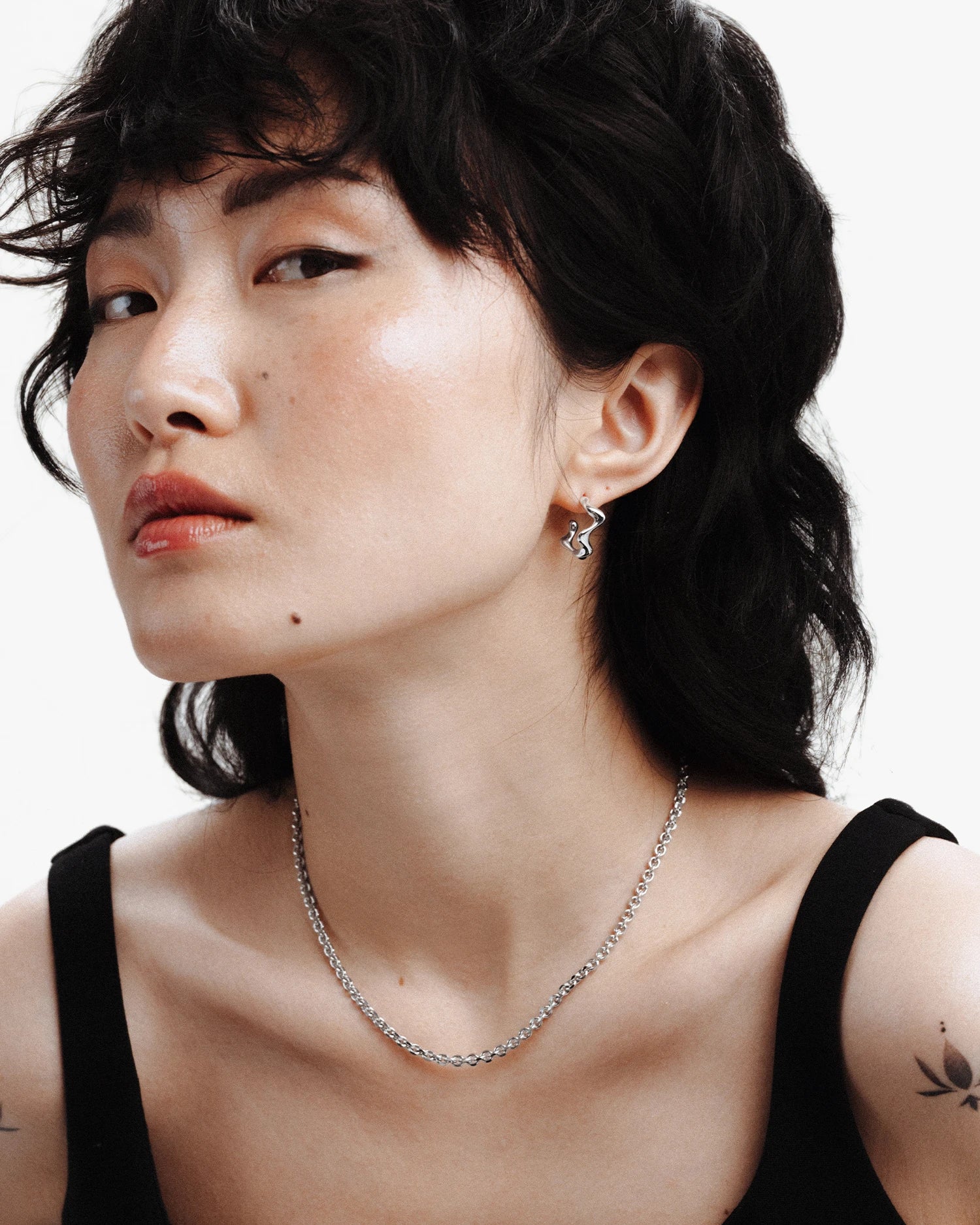 Poise Wave Hoops Small