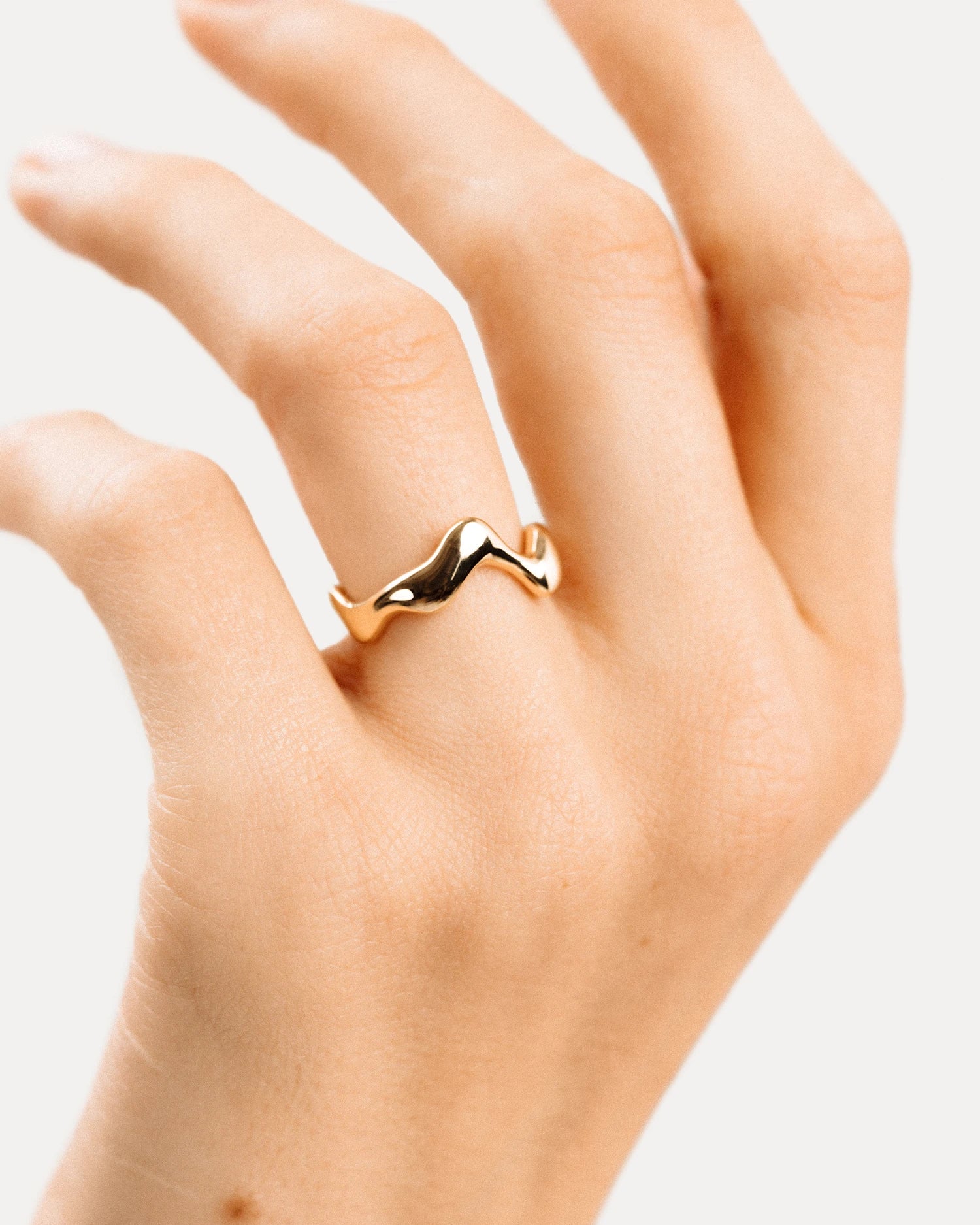 Poise Wave Ring