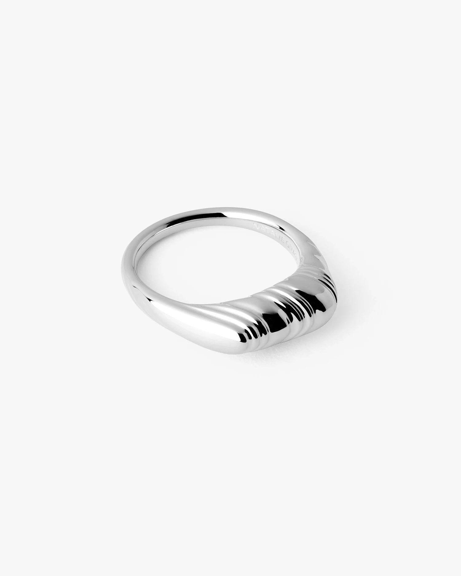 Breeze Signet Ring