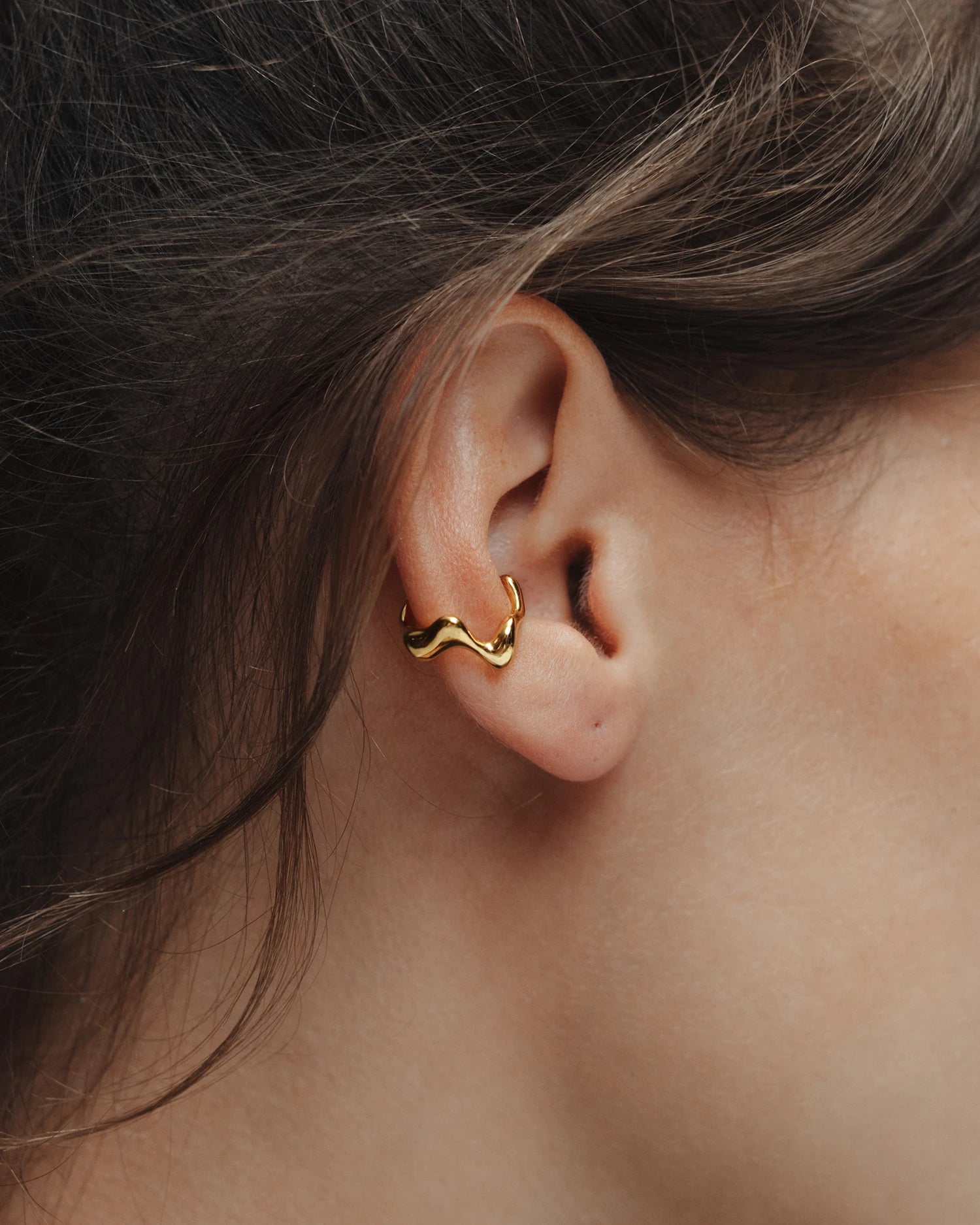Poise Wave Ear Cuff