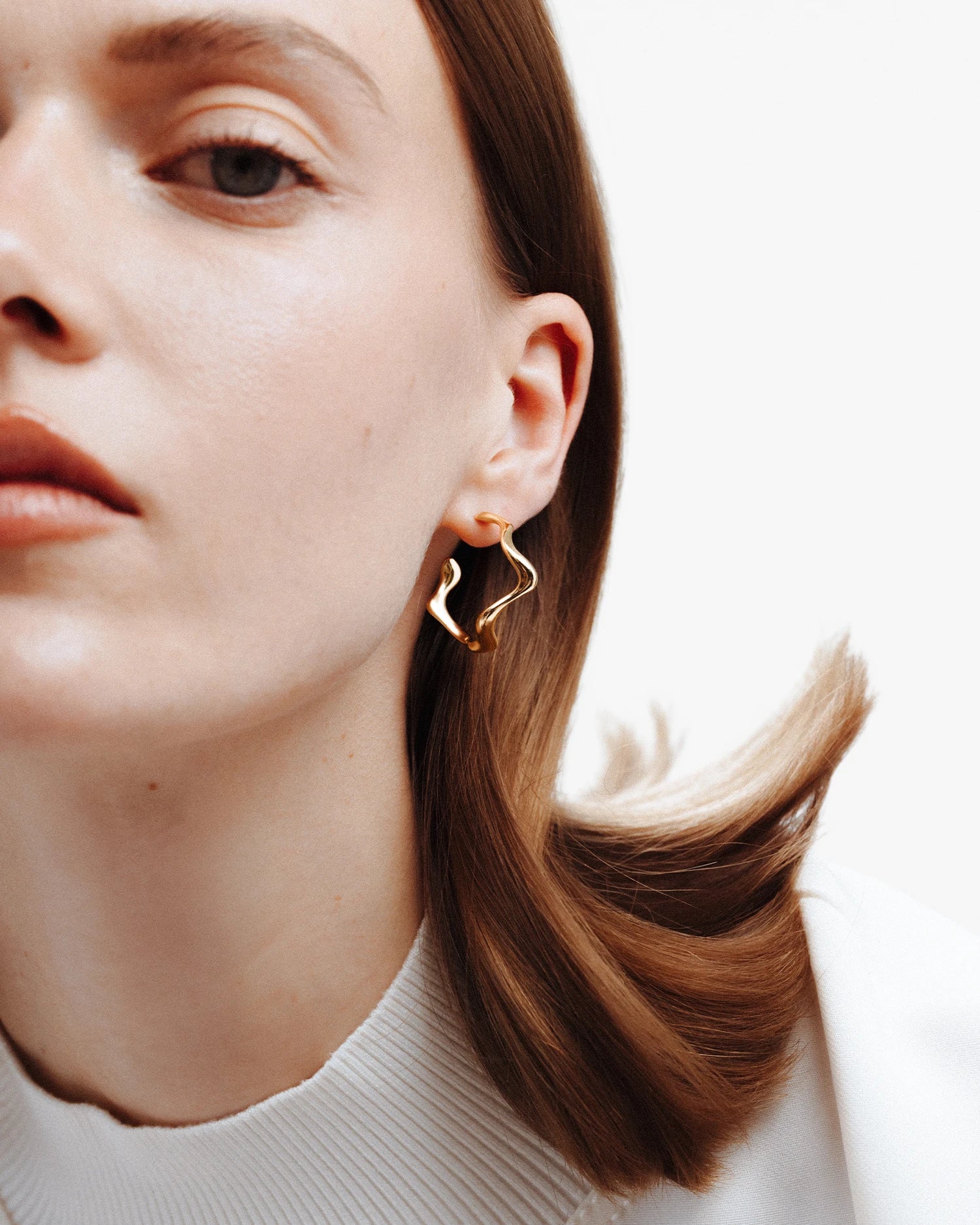 Poise Wave Hoops Large