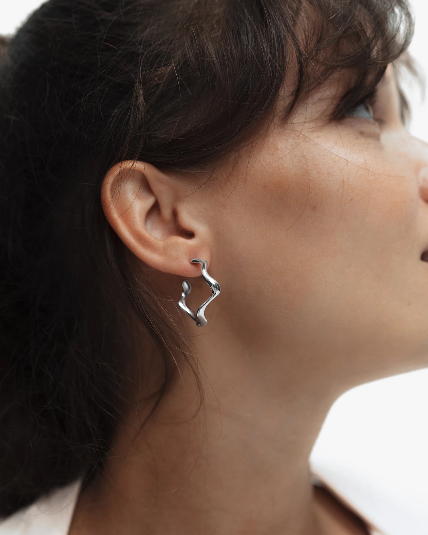 Poise Wave Hoops Large