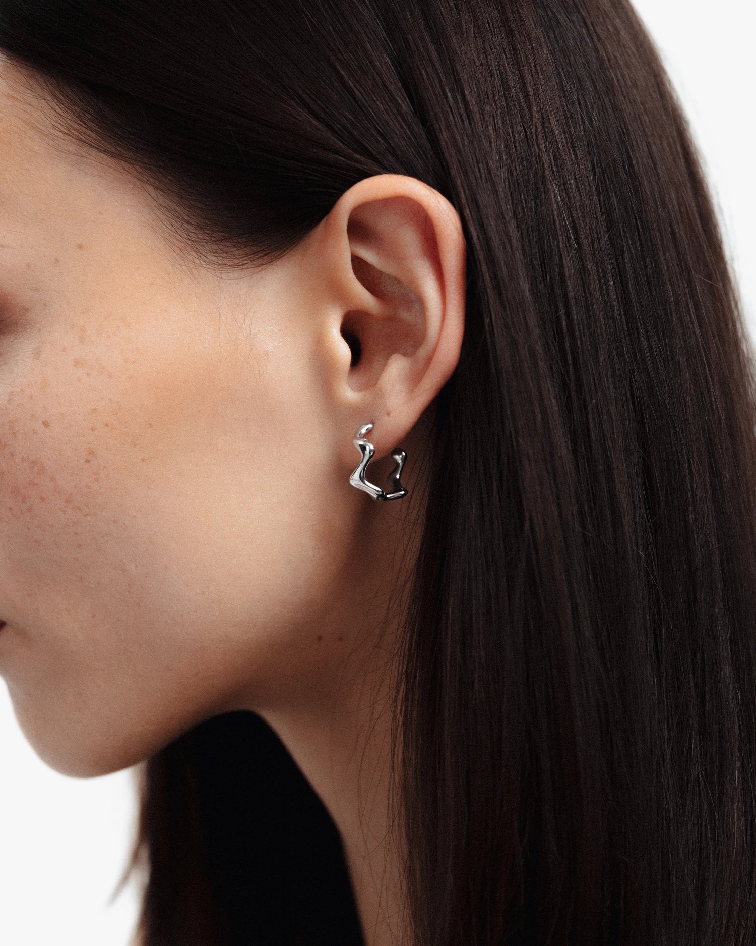 Poise Wave Hoops Small