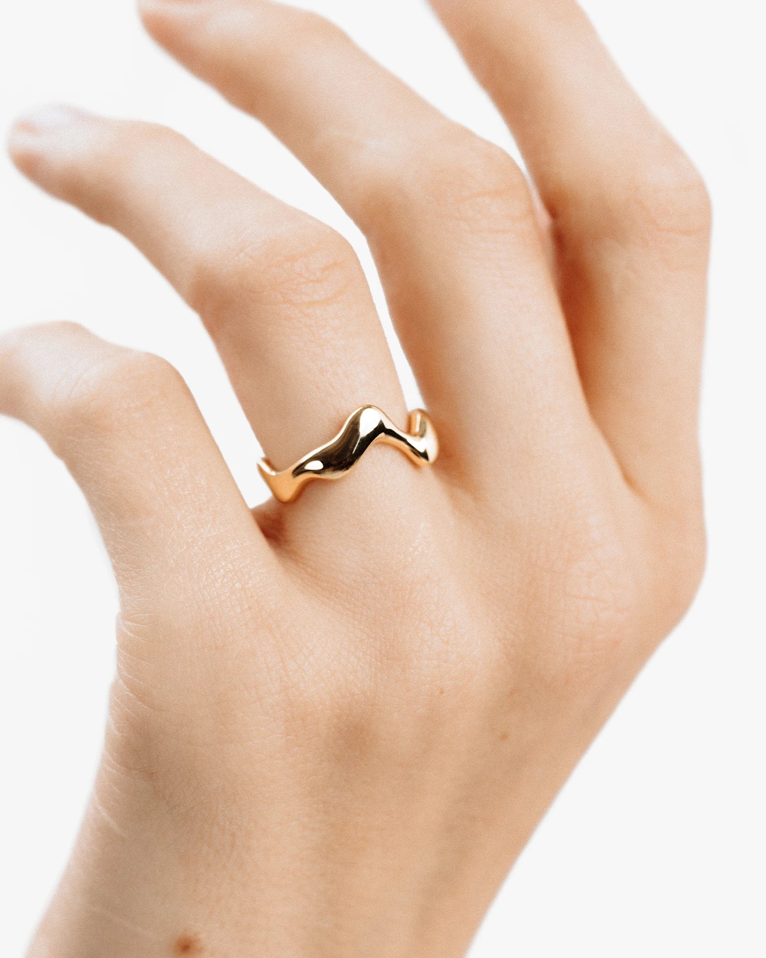 Poise Wave Ring